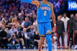 大胆预测，NBA全(quán)明星(xīng)世界队首發(fā)五(wǔ)虎，99%是以下五(wǔ)位球(qiú)員(yuán)