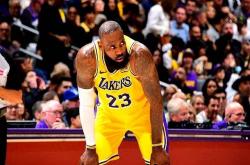 耐(nài)尅(kè)爲(wèi)6名NBA球(qiú)员推出签名鞋！除新(xīn)签约的坎宁安，其余5位球(qiú)星是誰(shuí)？