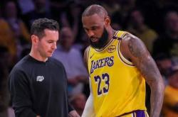 NBA | 詹姆斯(sī)被“下放”至(zhì)发展联盟