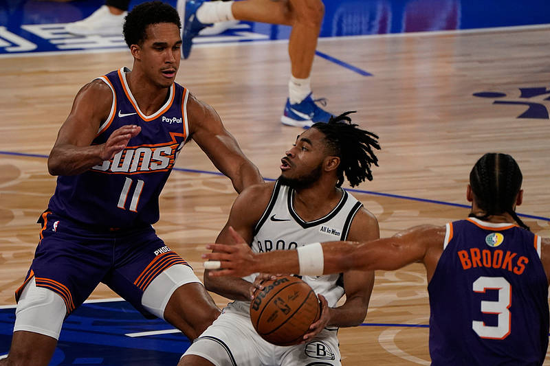 NBA中国赛｜篮网险胜太阳曾凡博作壁上观